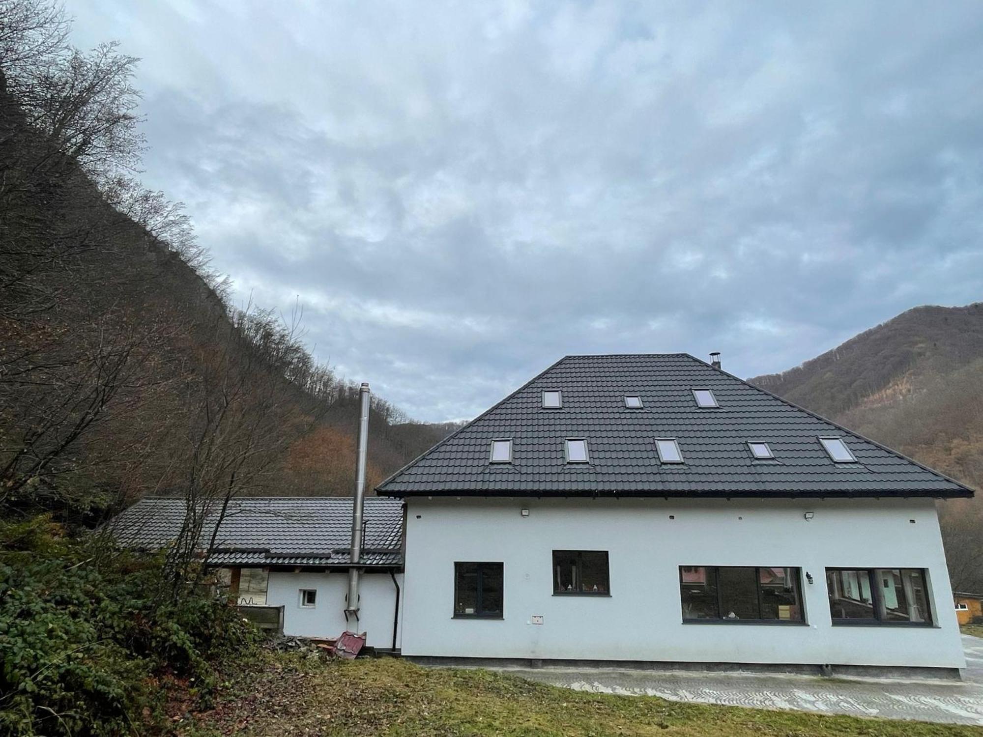 Casa Tudor Padis Exterior foto